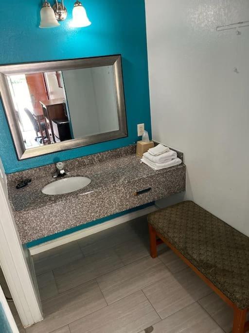 Hotel 2 Double Bed Studio 109 & Hot Tub Livingston Dış mekan fotoğraf